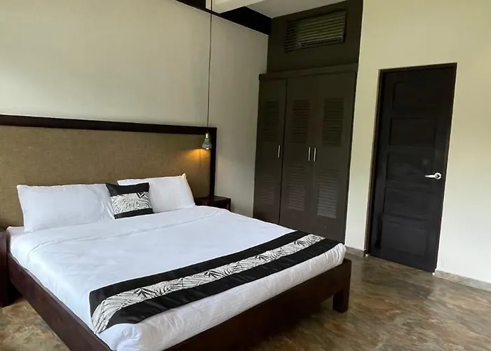 Ariella Mangrove & Eco By Hiverooms Resort Bulalacaw (Alcoy)